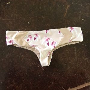 Acacia mentawai orchid bottoms size small